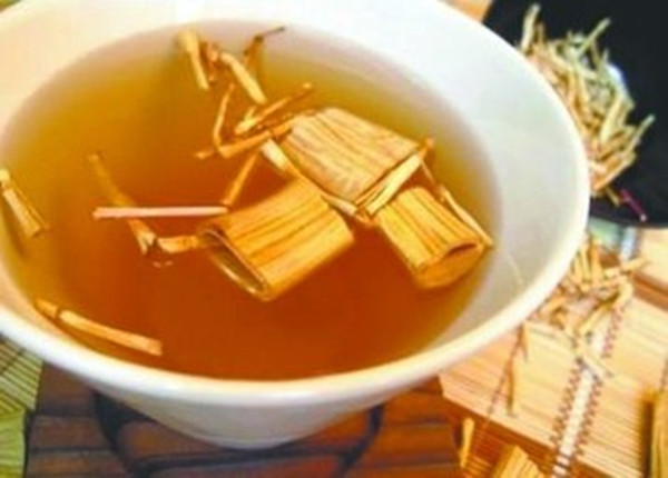 中医:春季易患外感风热病!芦根煎水代茶饮,对身体有6大好处