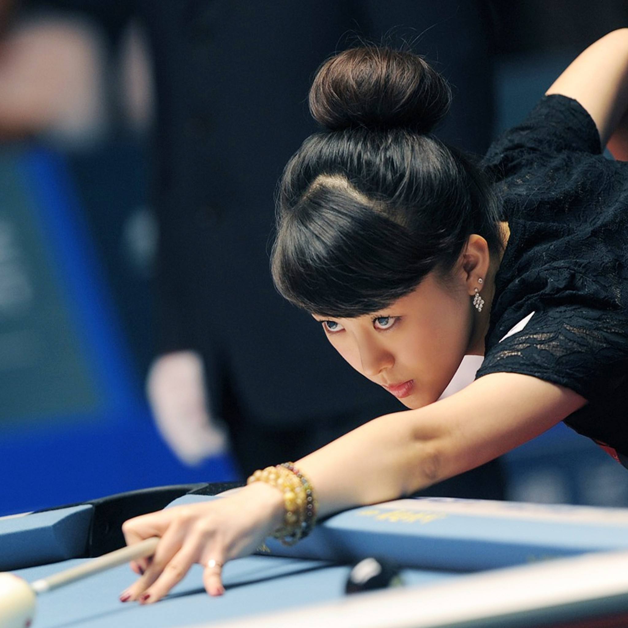 "九球天后":潘晓婷喜爱时尚而不追逐潮流,如百合般惹人怜爱