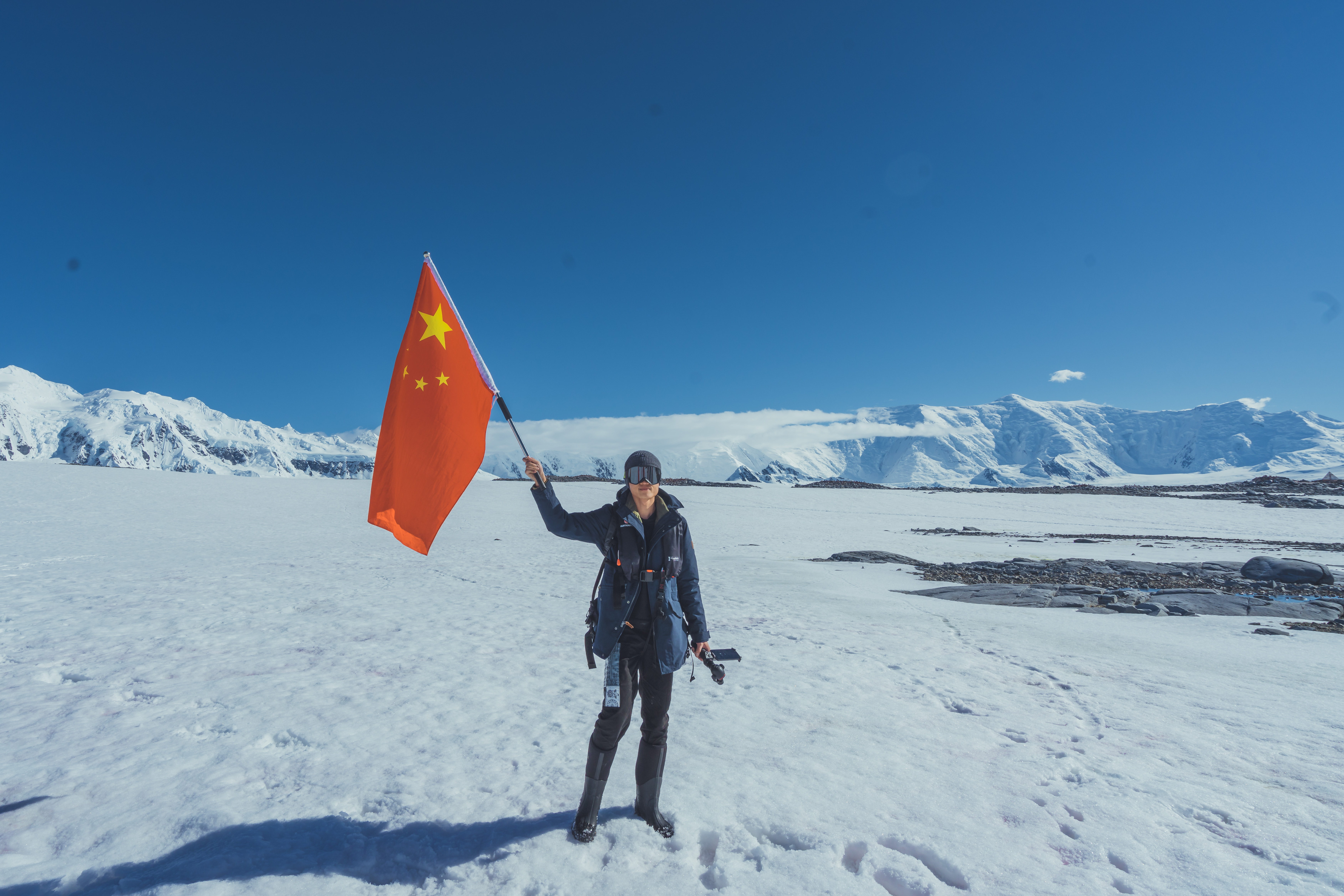 亲身探索|1903年探险家在南极发现的达摩角