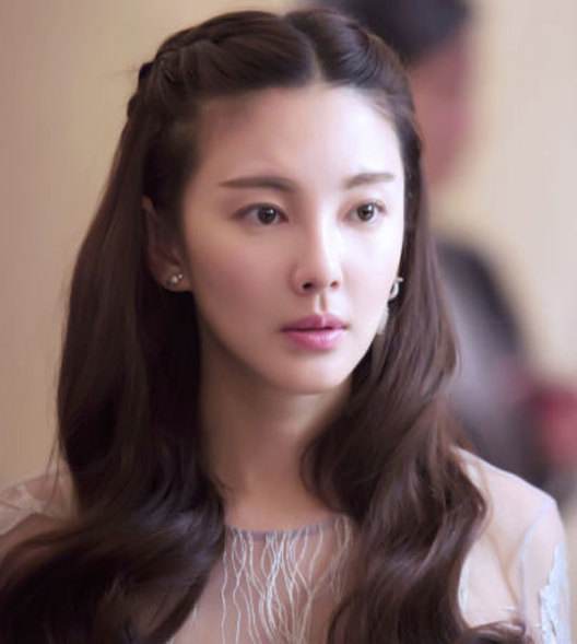 女星公主头造型大pk,张雨绮女神,baby潮流,她就是真正的公主!