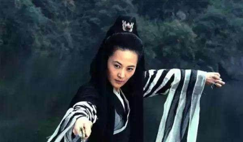 张纪中绯闻女友,搭档徐克演过四大名著,43岁因父母爱情再受关注