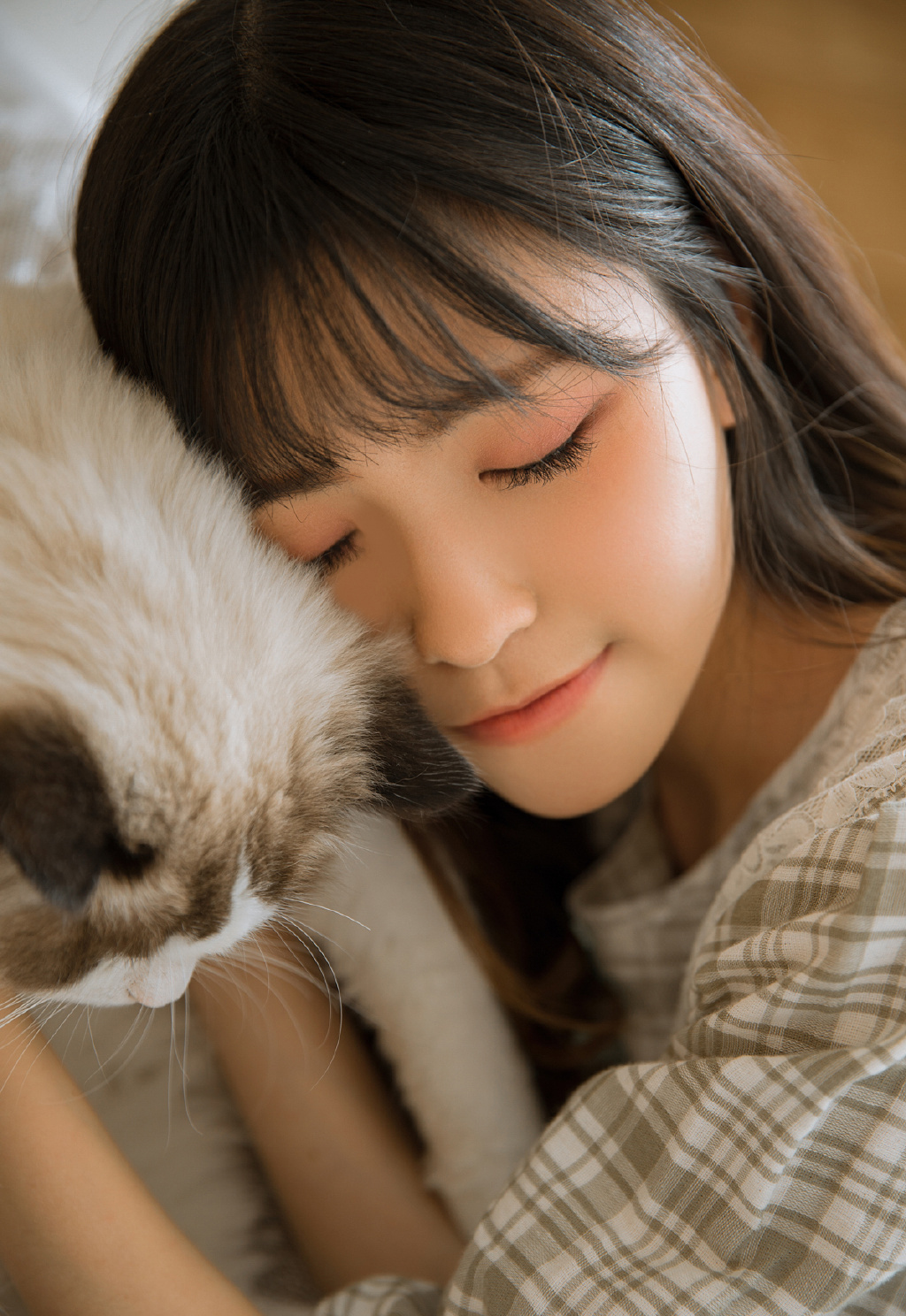 清新淡雅的邻家女孩