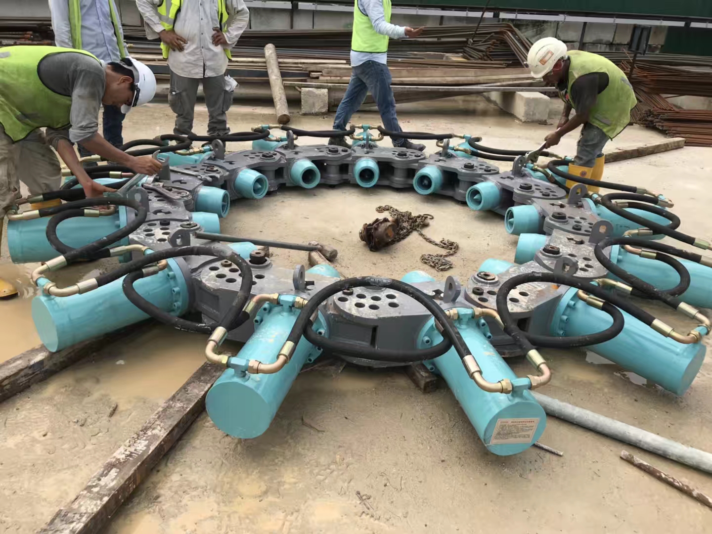 液压破桩机,截桩机,工程灌注桩拆除真好用!