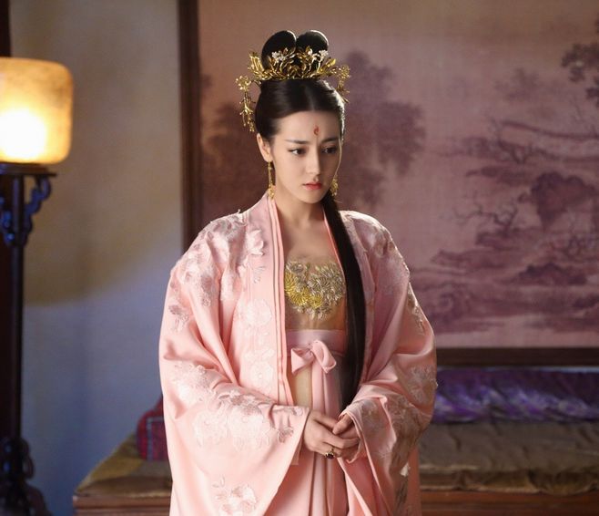 迪丽热巴在古装剧中竟然那么美,难怪那么多人喜欢她
