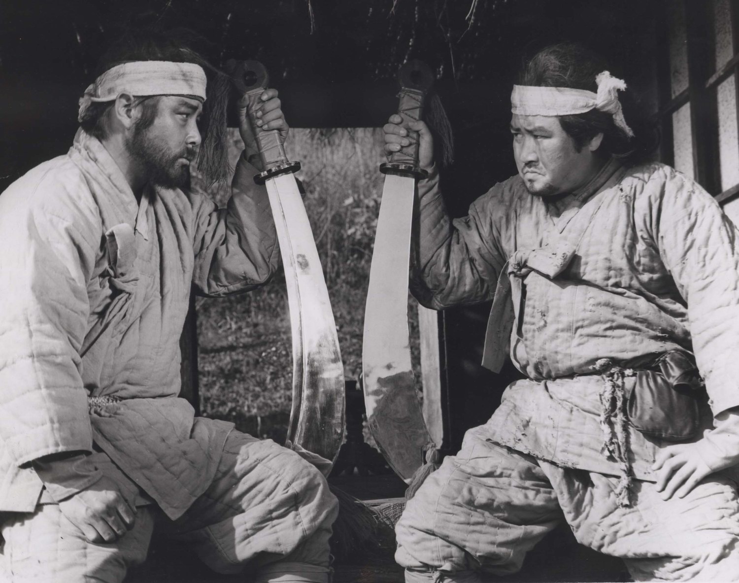 为什么古代刽子手宁可用钝刀,也不愿磨光?