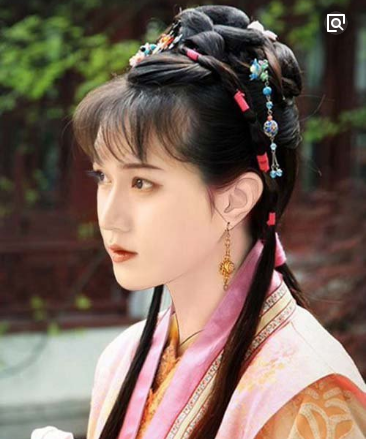 娱乐圈的女装大佬,黄子韬叫板罗志祥,侯明昊惹人怜,但都输给他