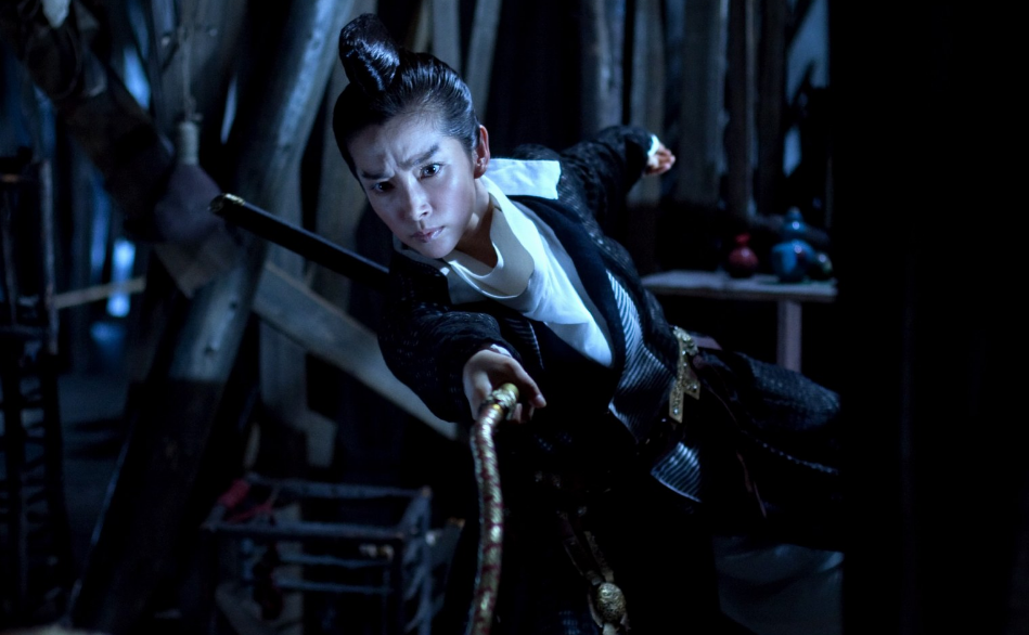 《通天狄仁杰》墨雨中途受伤 狄仁杰前往赌局