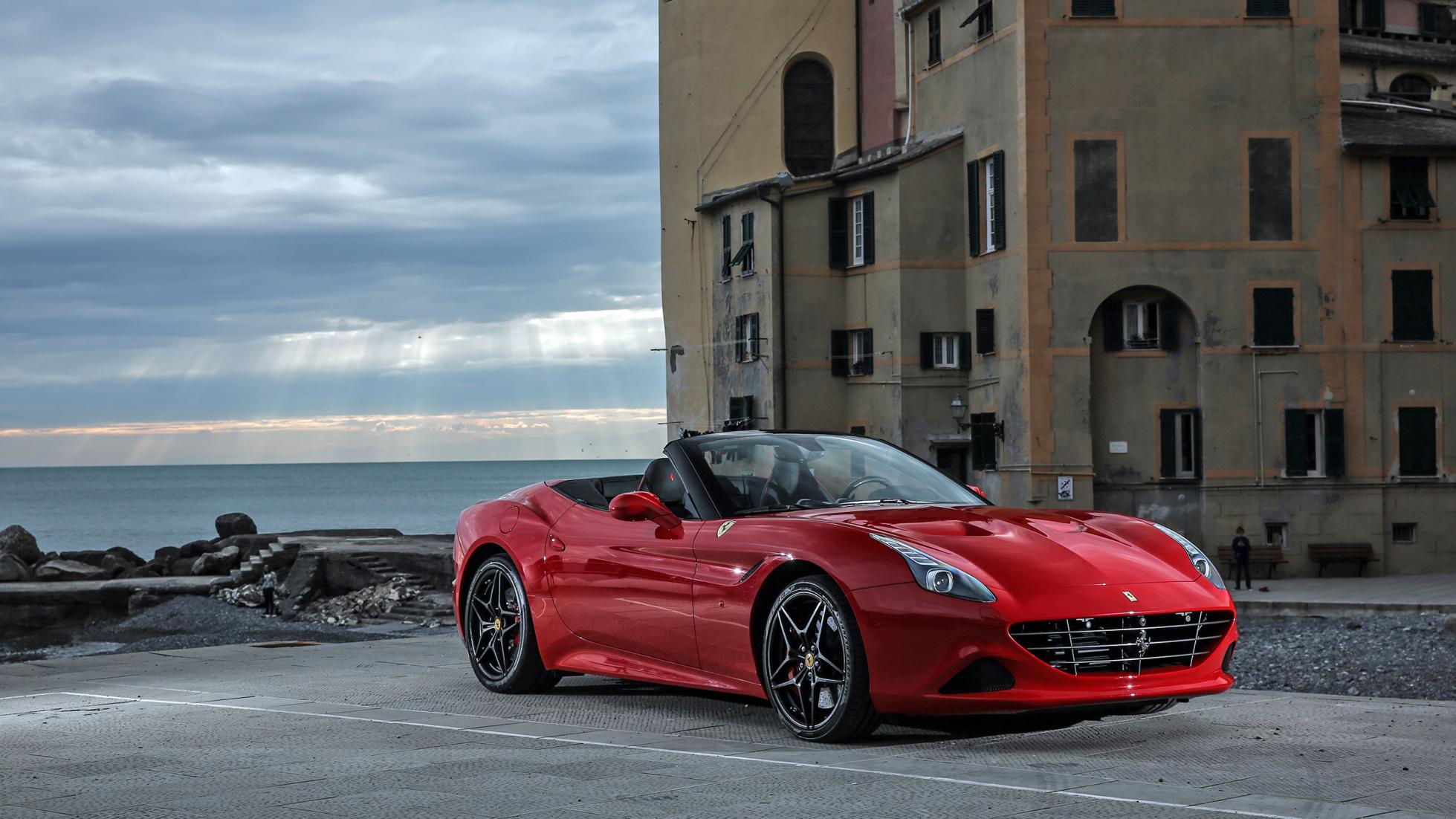 《血色战马》之法拉利california t hs,真正的撩妹利器gt跑车