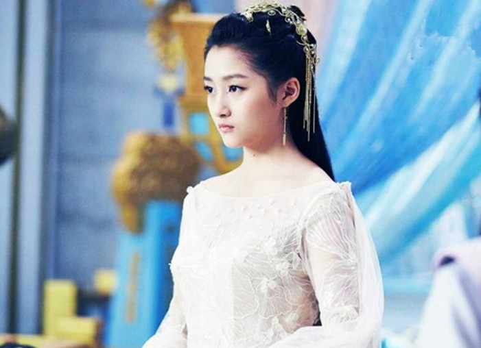 关晓彤的5个最美古装:刘楚玉上榜,易茯苓第2,第1无人不服