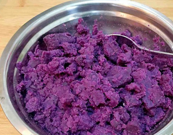 用木薯粉做的圆子特别的q弹,营养丰富,口感味道都很赞!