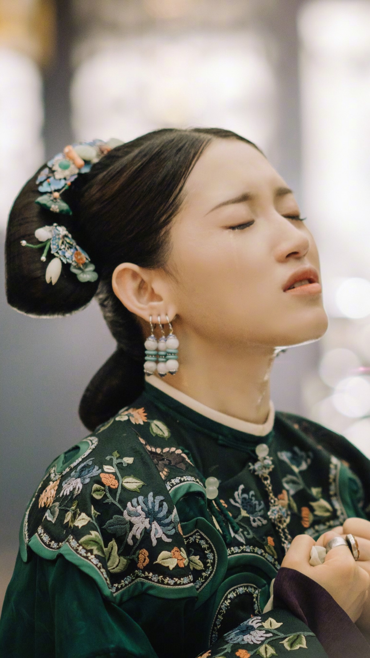 哭泣脸最美女星:李菲儿垫底,苏青第2,第1绝美脸还哭的痛彻心扉