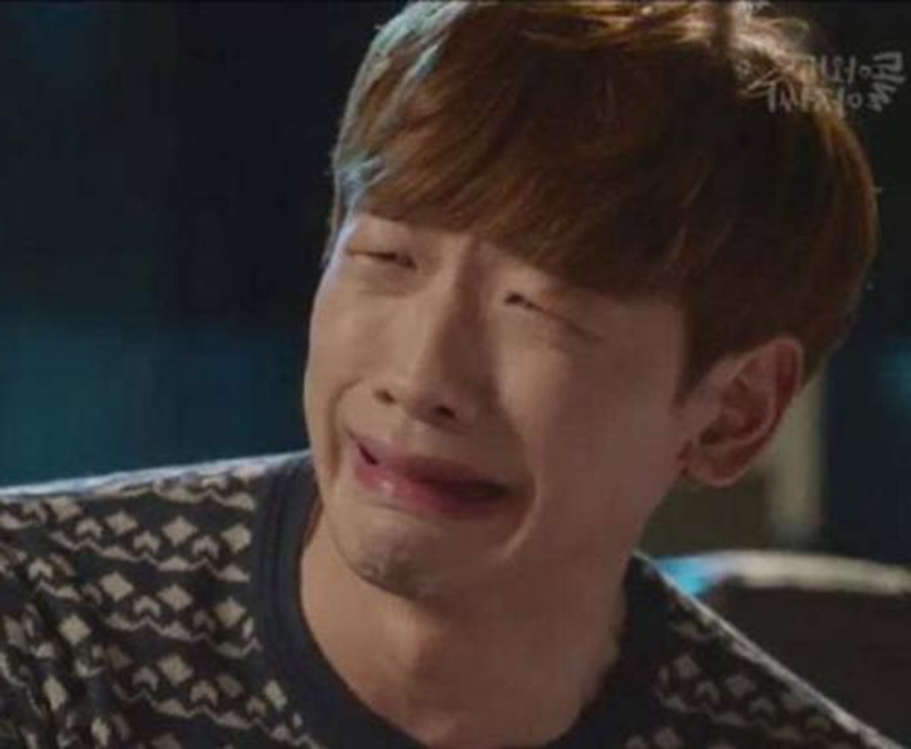 这些明星的哭戏让人笑出声,rain表情太囧,周冬雨哭到变形