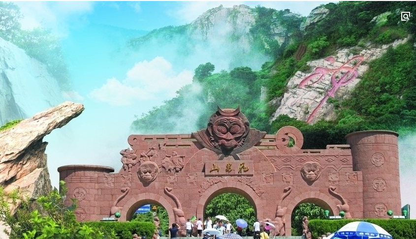 我们知道,西游记中所说的花果山地点位于东胜神州傲来国,显然这个国家