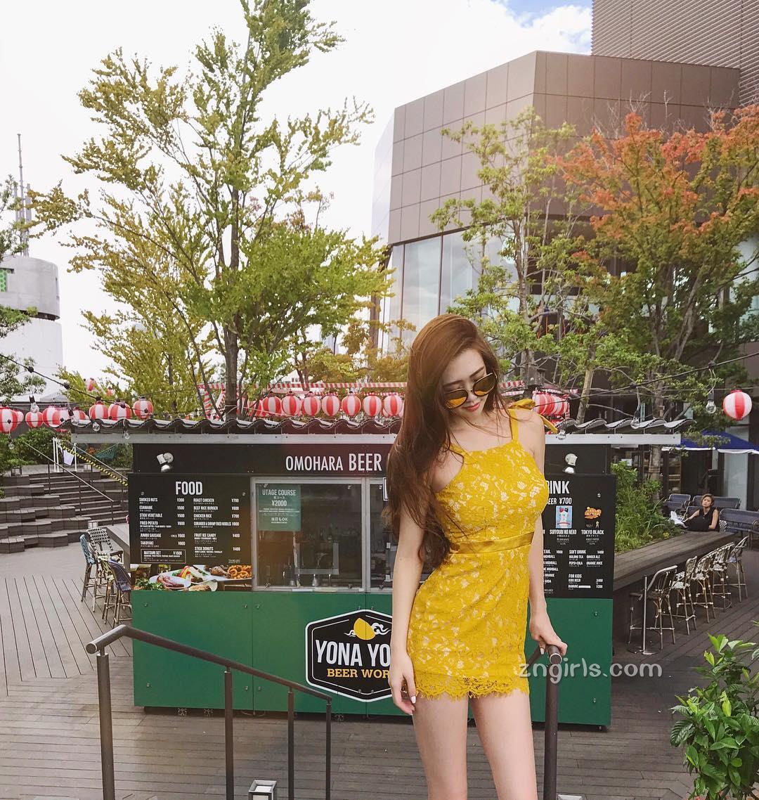 极品校花张凯玲,肤白腿长的魔鬼身材