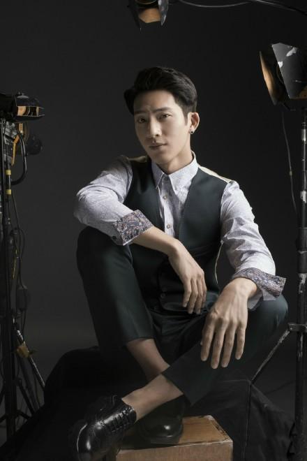 井柏然:流量时代,逆流而上