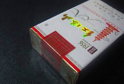 "老烟枪"公认5种劲最大的烟,焦油烟碱含量都很高,你吸过吗?