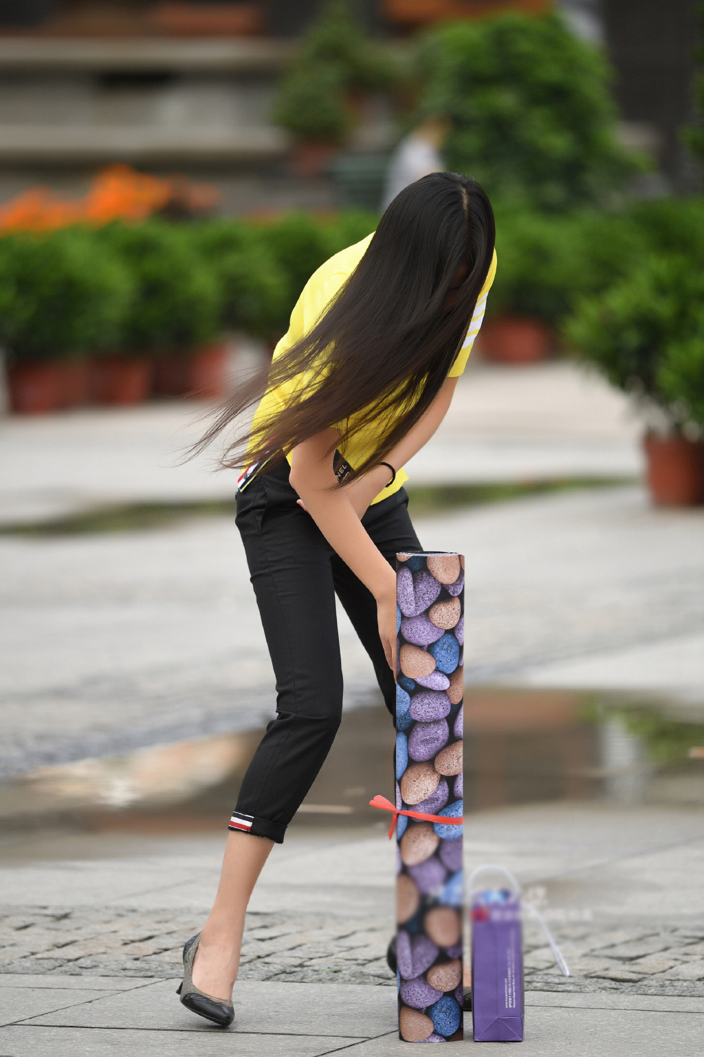 黑得发亮的柔顺长发女生,会是一位大美女吗,最后一张图告诉你