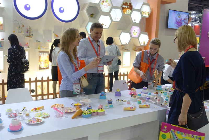 poepoepets亮相2018广州玩具展,带来颠覆性的智能儿童故事机