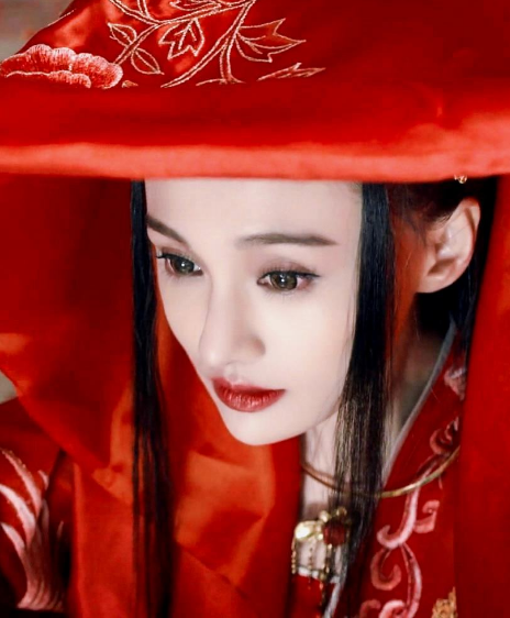 郑爽的5个经典古装造型!有两个是"太平公主",最后一个最美