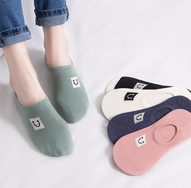 选择这双袜子的你,你未来老公是花钱厉害,挣钱不厉害.