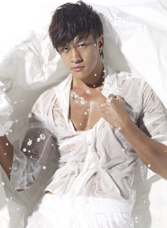 何润东的帅照,你最喜欢哪一张呢?