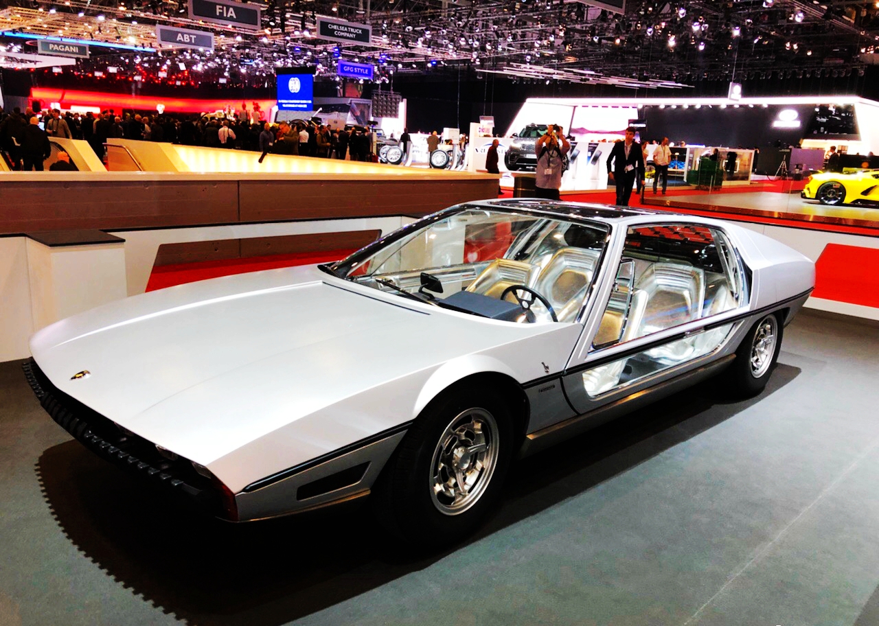 一辆不属于地球的车!最快,最贵,最罕见的1967兰博基尼marzal