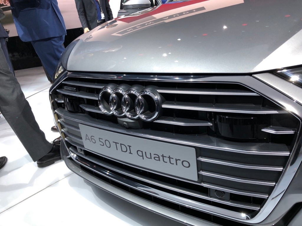 全新一代"官车之王"奥迪a6亮相2018日内瓦车展,新车与a7同平台
