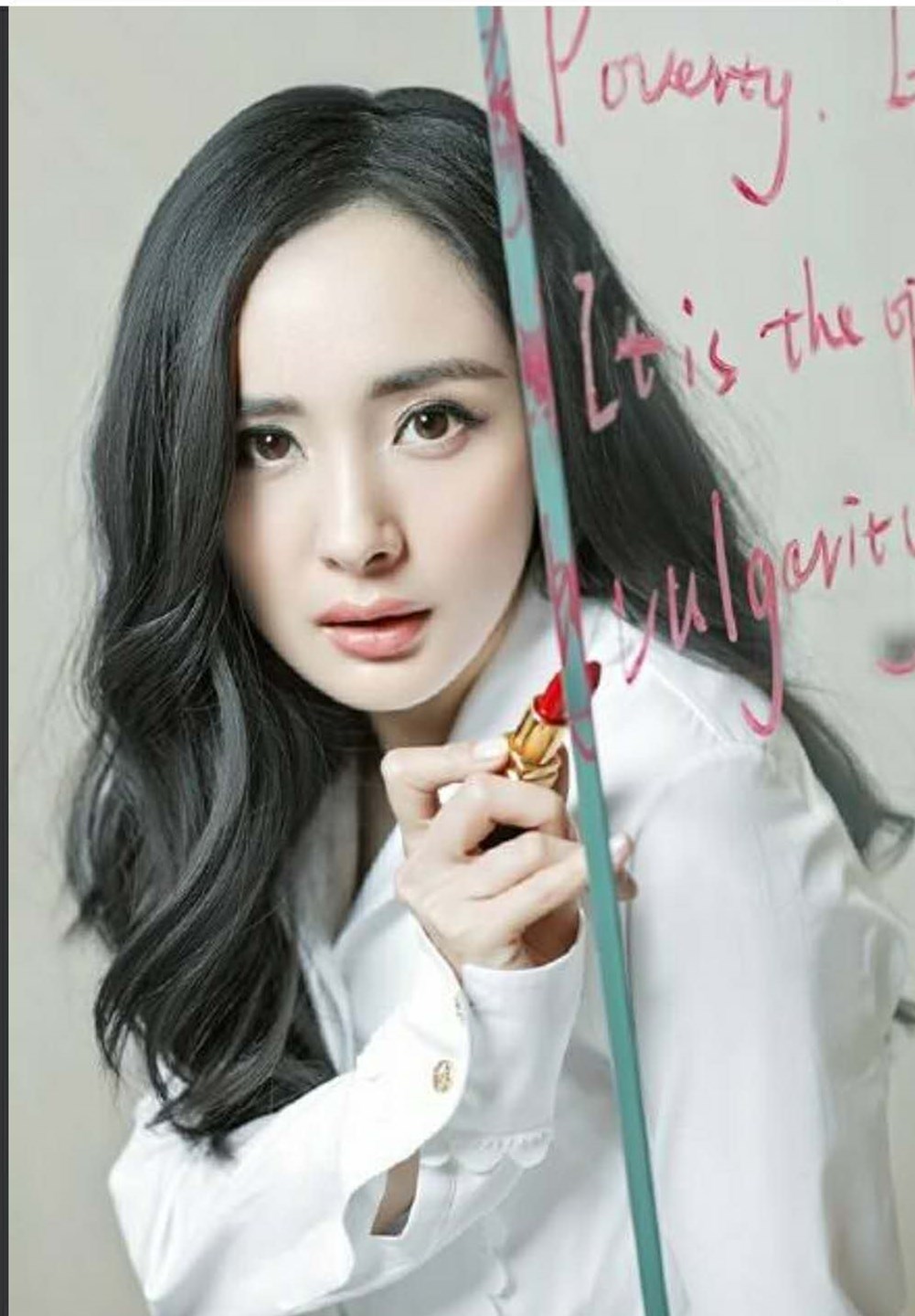 原来杨幂的高低眉,内双眼,方下巴是这样消失的,长知识了!