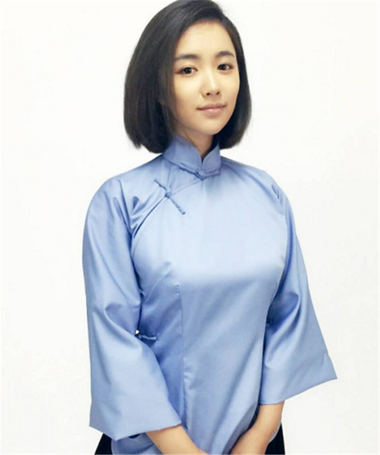 她在《乘风破浪》里是"发廊妹",现实中如此清新美丽!