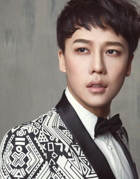 刘维的帅照,有人喜欢这个东北老爷们吗?