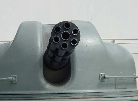 俄罗斯ak-630m型近防舰炮的特点是什么?看完,我懂了!