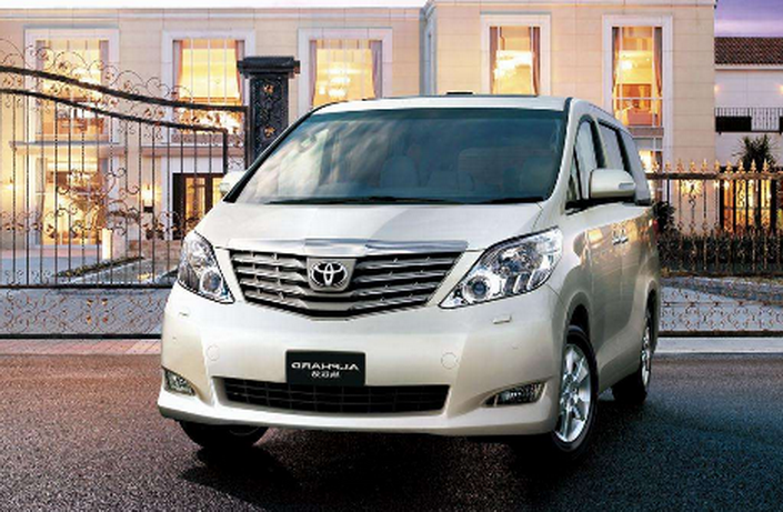 丰田埃尔法其实没有多久的历史,第一代埃尔法上市于2002年,当时该车的