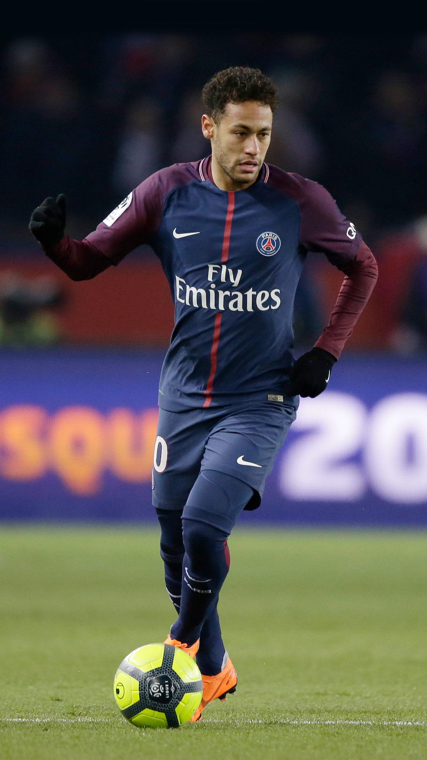 内马尔希望回到巴萨,老东家不感兴趣