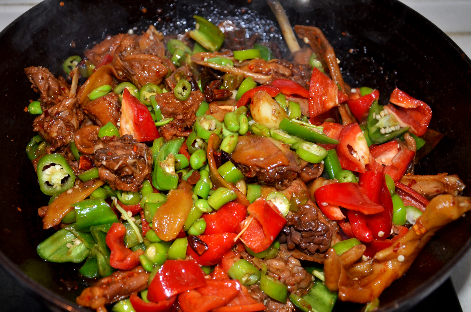 这个小县城如美女,有机场高铁,有颜值,历史文化全世界知名