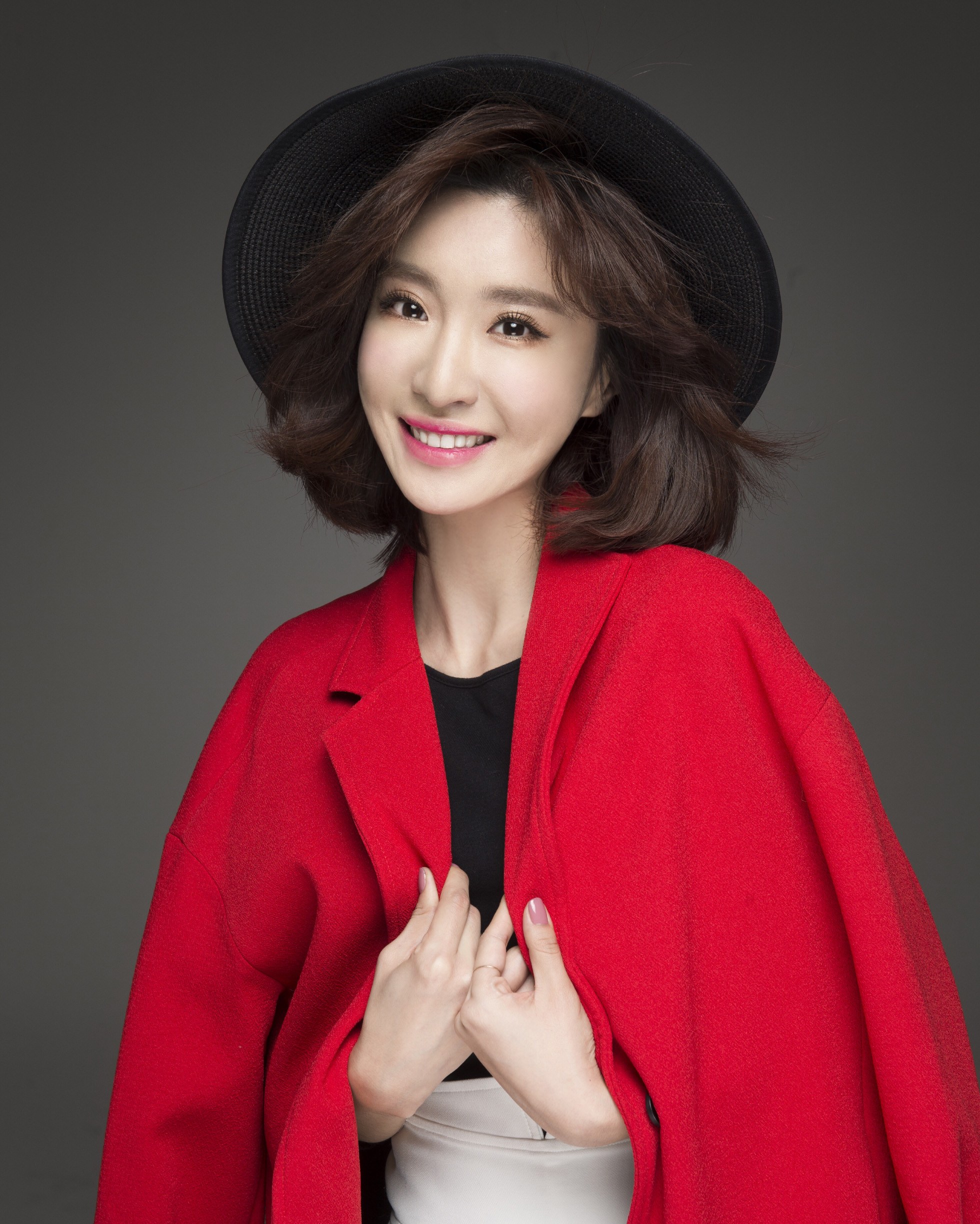 她凭借新版《红楼梦》一炮走红,你还记得那个性格豪爽的史湘云吗