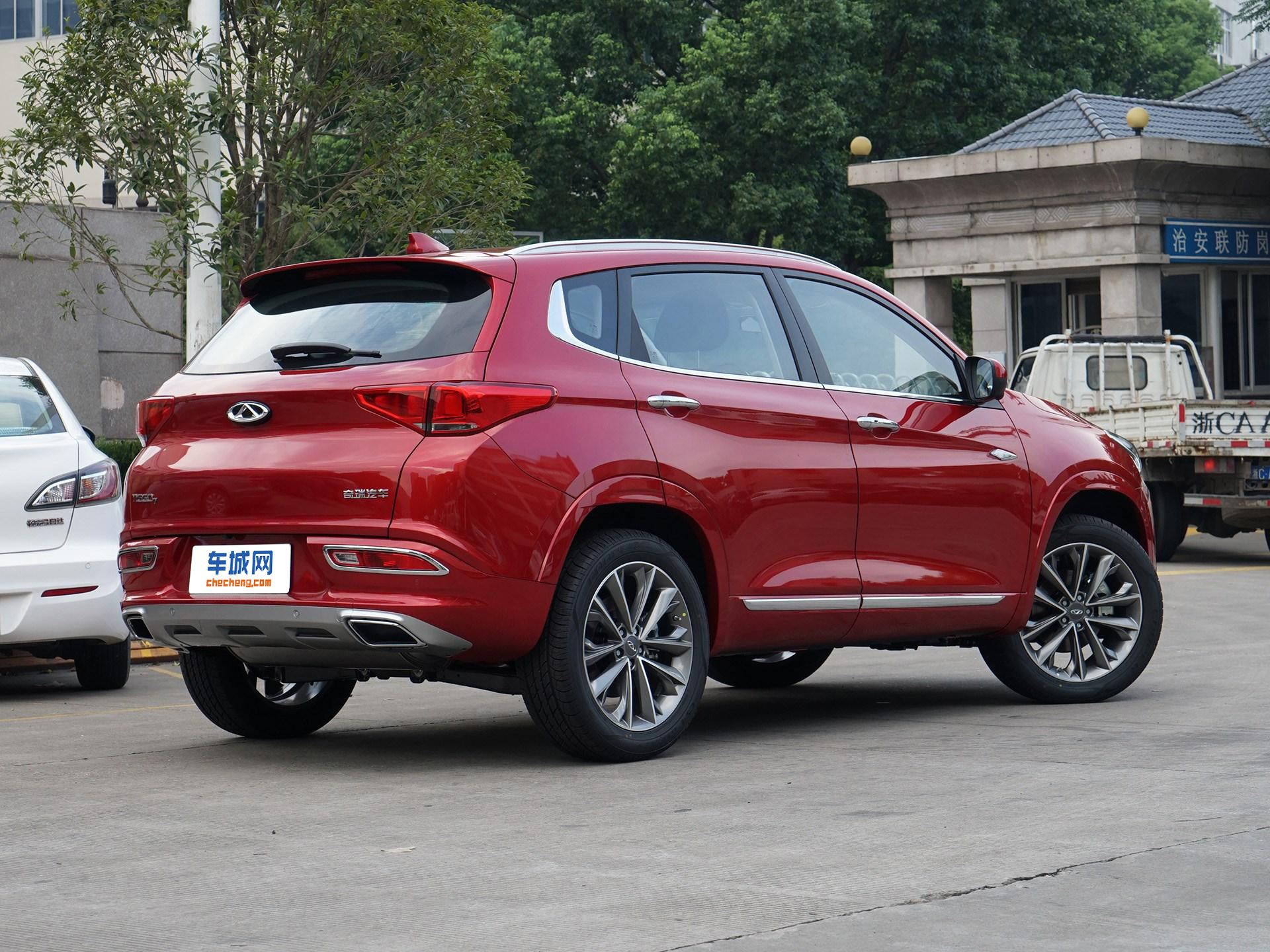 全新2018款瑞虎7惊艳亮相,霸气中洋溢着青春!