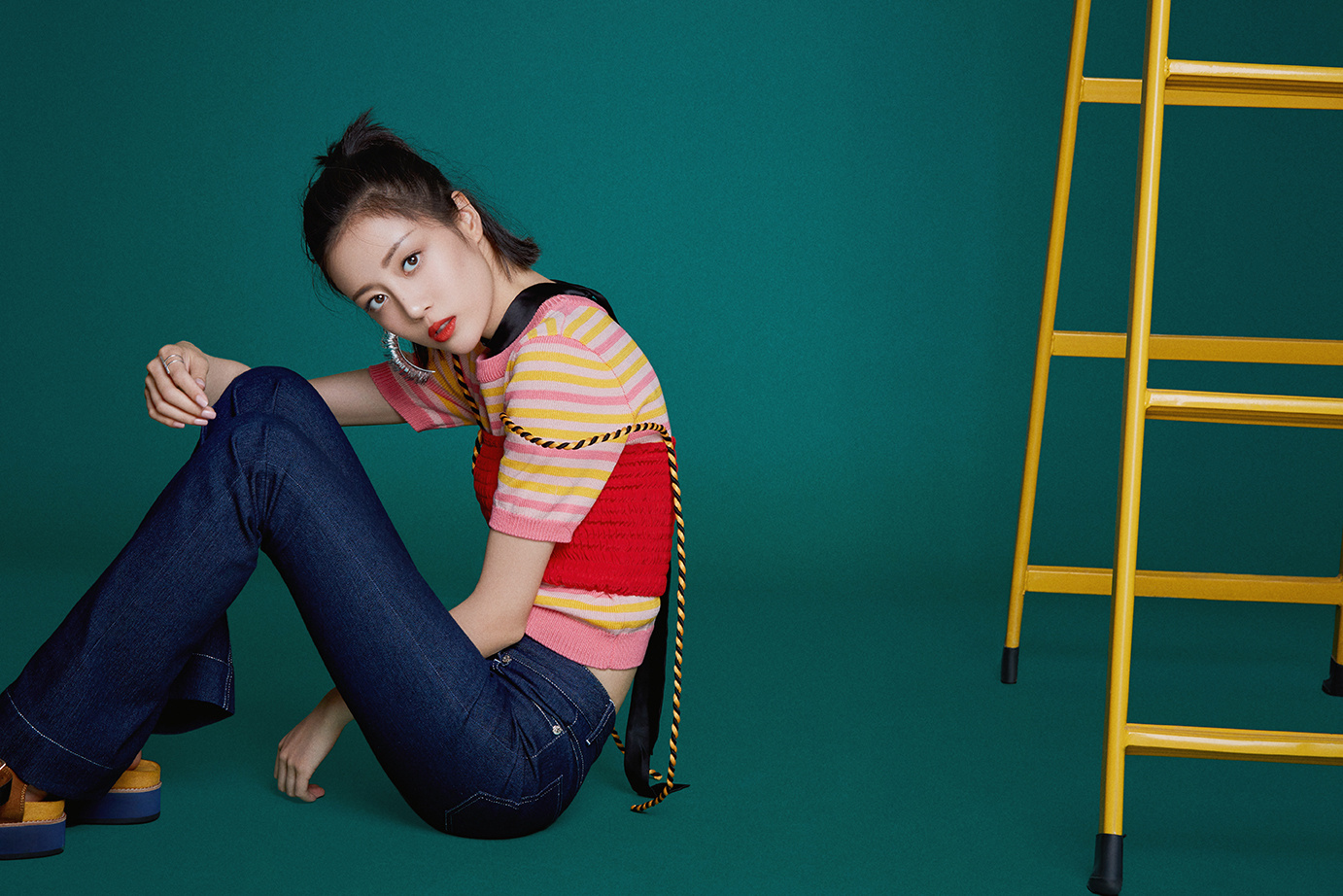 她在《妻子的秘密》中饰演黄蓉,你记得那个智勇双全的女汉子吗