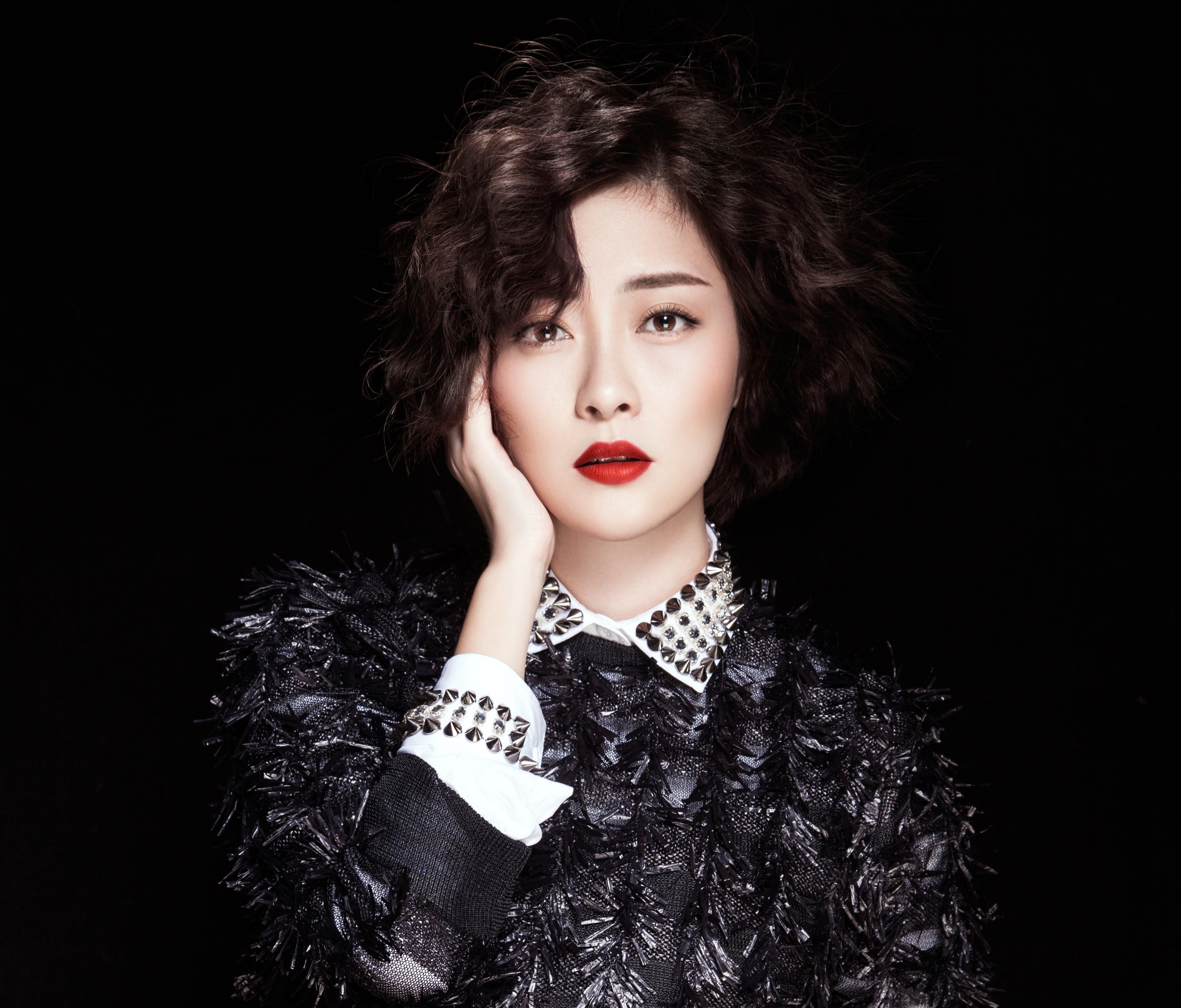 《嫁个老公过日子》主演,论演技蔡明第三,陈乔恩第二,第一满分