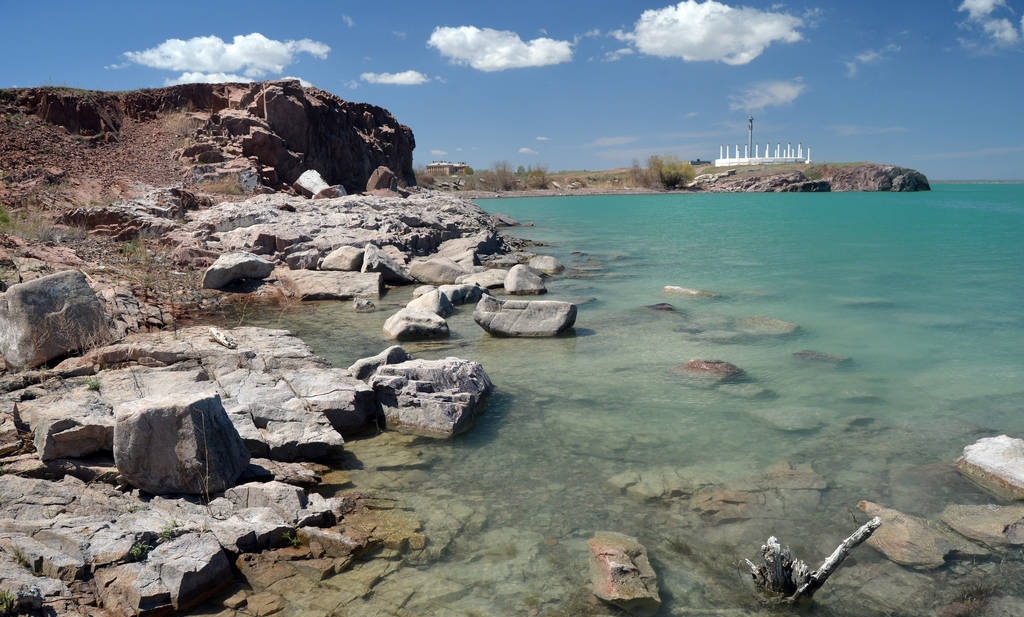 世界第四长湖,曾属于中俄界湖,如今既不属于中国,也不属于俄国