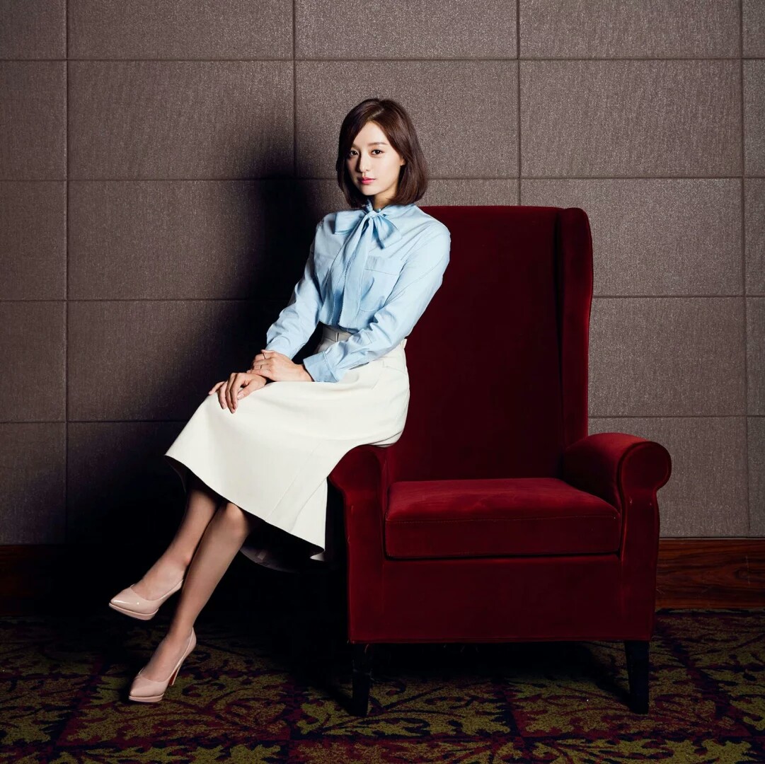 她在《太阳的后裔》中饰演尹明珠,你还记得那个飒爽英姿的军医吗