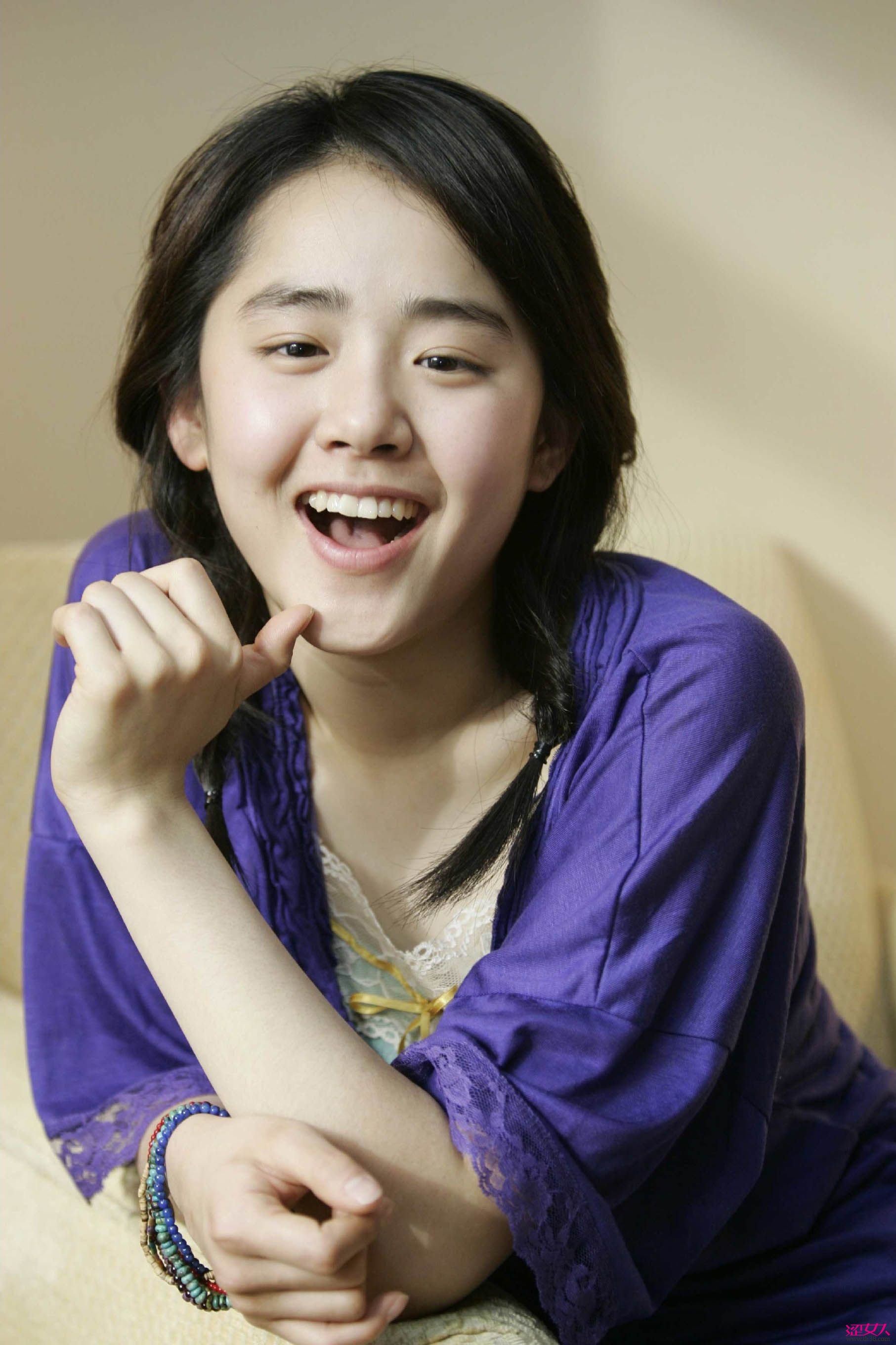 她凭借《蓝色生死恋》一炮走红,你还记得那个清爽的少年恩熙吗