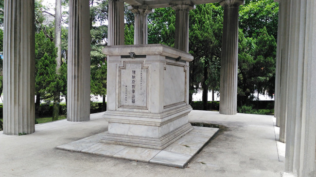 1945年,傅斯年自比陈胜吴广,称何人为刘邦项羽?