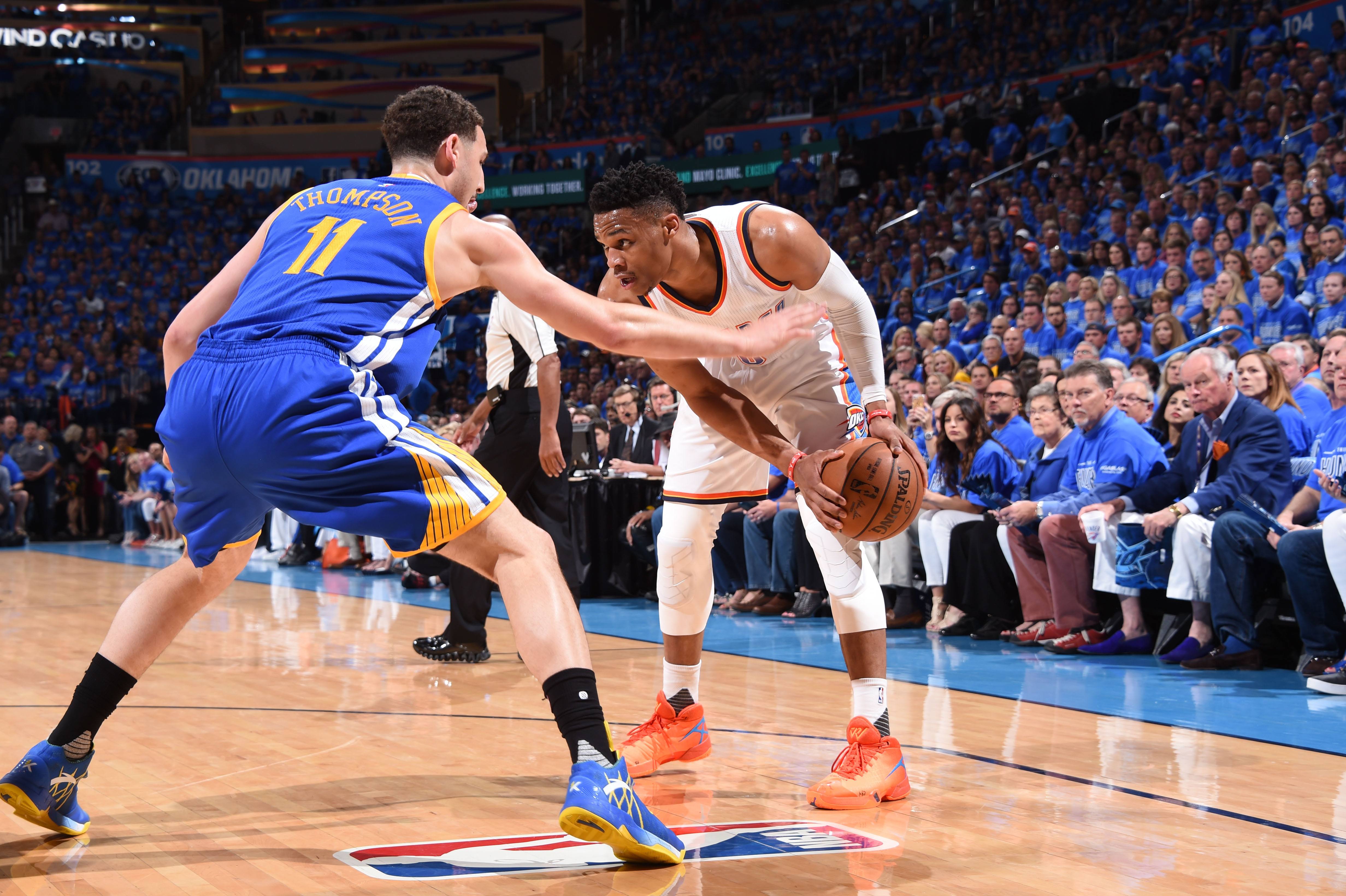 本赛季难冲冠,若雷霆队安东尼换成克莱汤普森,是否更容易夺冠?