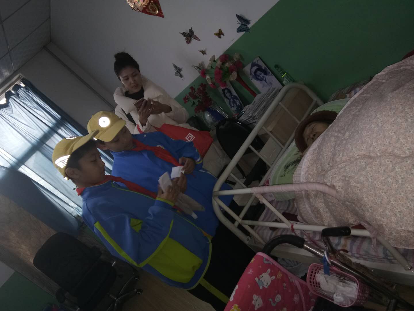 孝心根植方少时 善举启航校园中