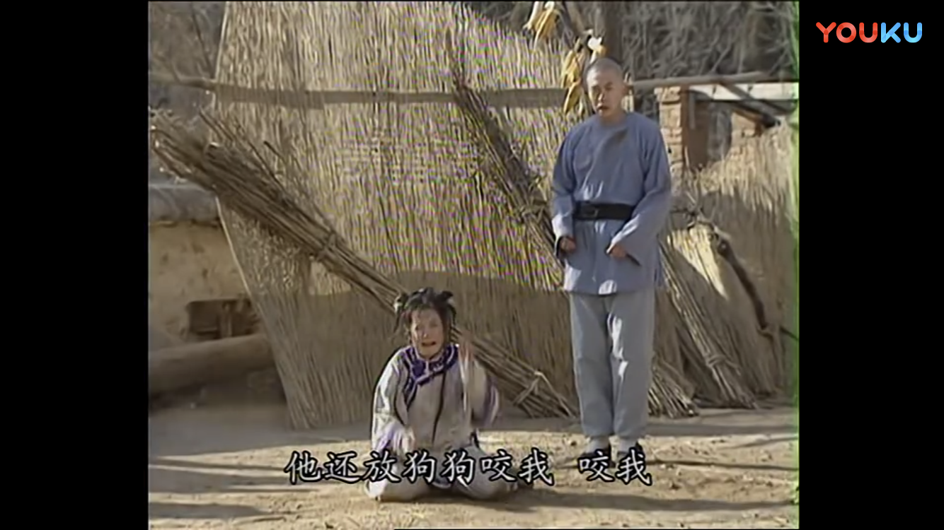 小燕子偷柿子被狗咬,滚入泥塘当傻妞,哈哈哈,笑死了