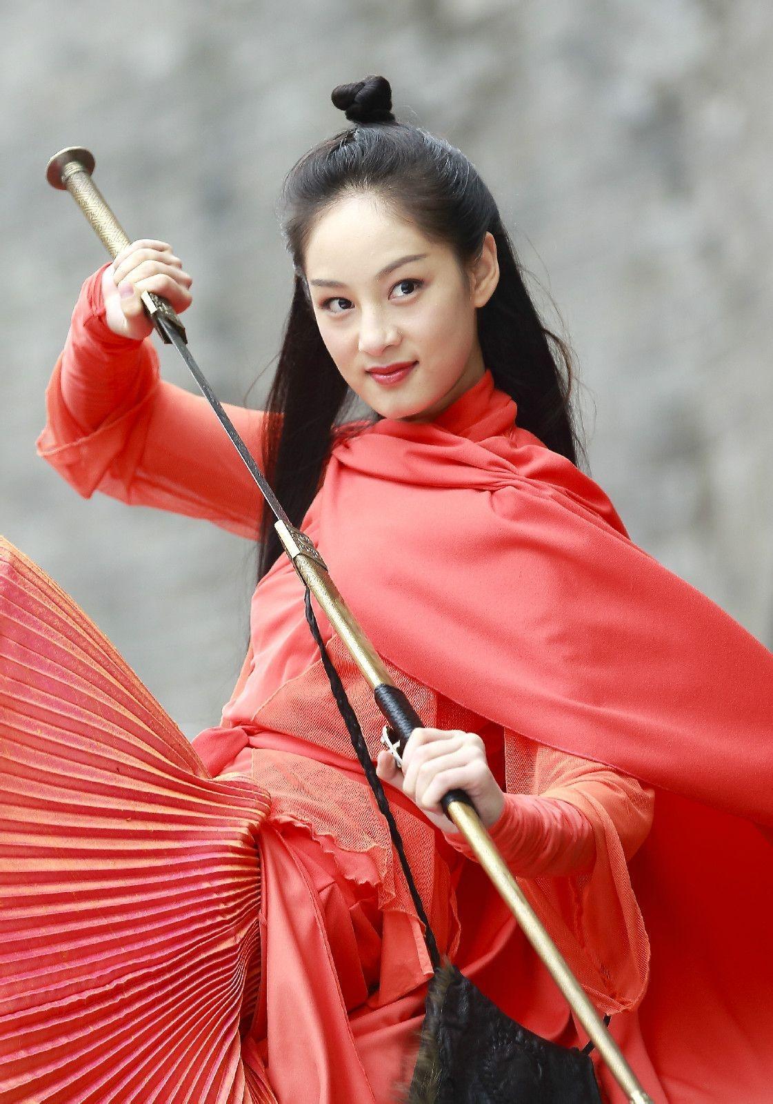 她在《旋风少女》剧中饰演方婷宜,你还记得贤武道馆的大师姐吗