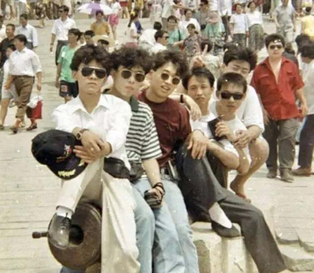 摄影师拍下一组90年代中国老照片,每一张都承载了挥之不去的记忆