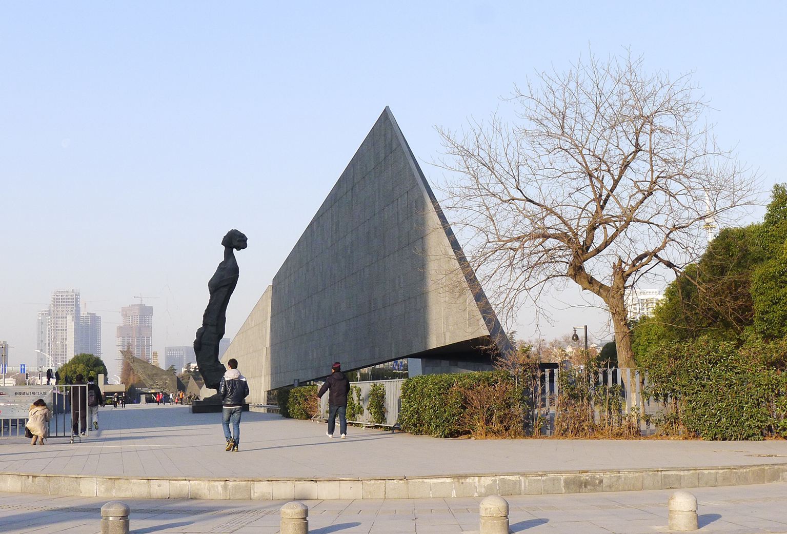 大屠杀纪念馆是二战期间纪念馆之一,又称国家博物馆