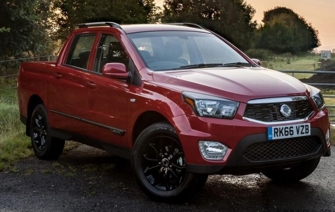 中控显示屏支持导航,carplay,多媒体系统可通过wifi链接android手机.