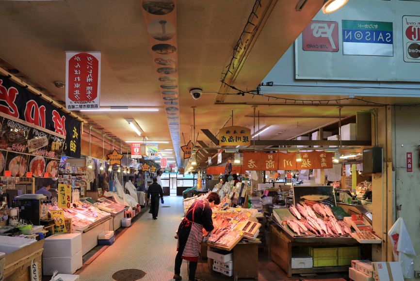 美丽的日本,函馆赫赫有名的朝市!